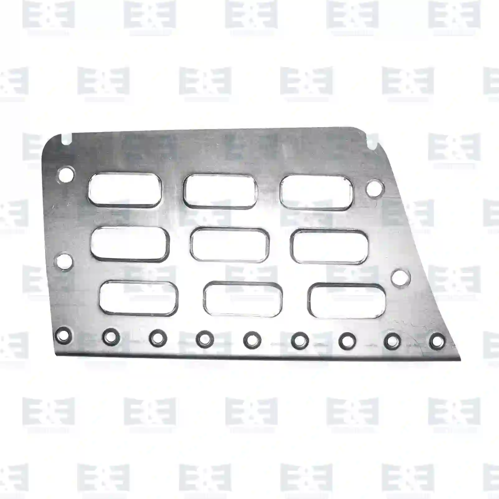  Step, left || E&E Truck Spare Parts | Truck Spare Parts, Auotomotive Spare Parts