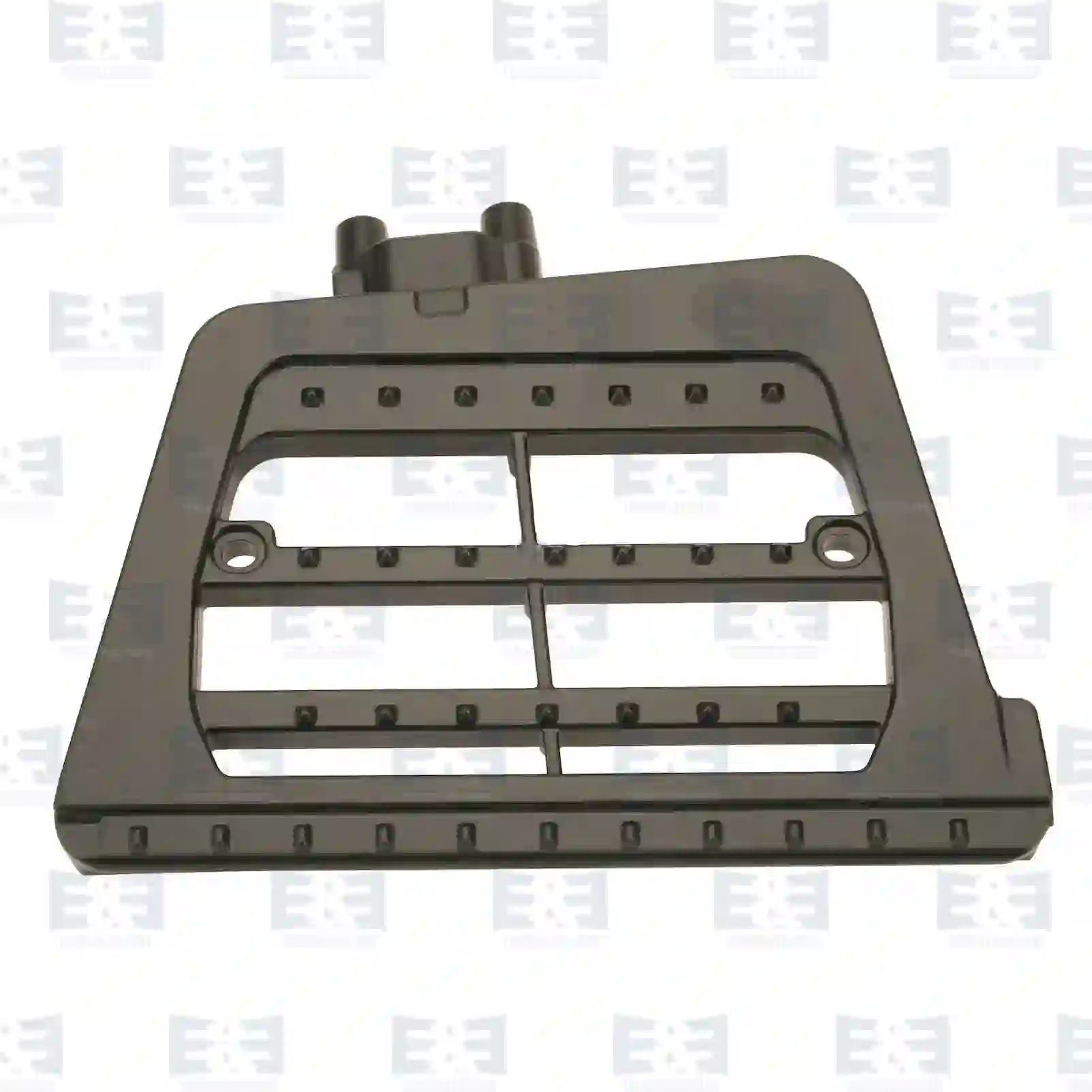  Step, left || E&E Truck Spare Parts | Truck Spare Parts, Auotomotive Spare Parts